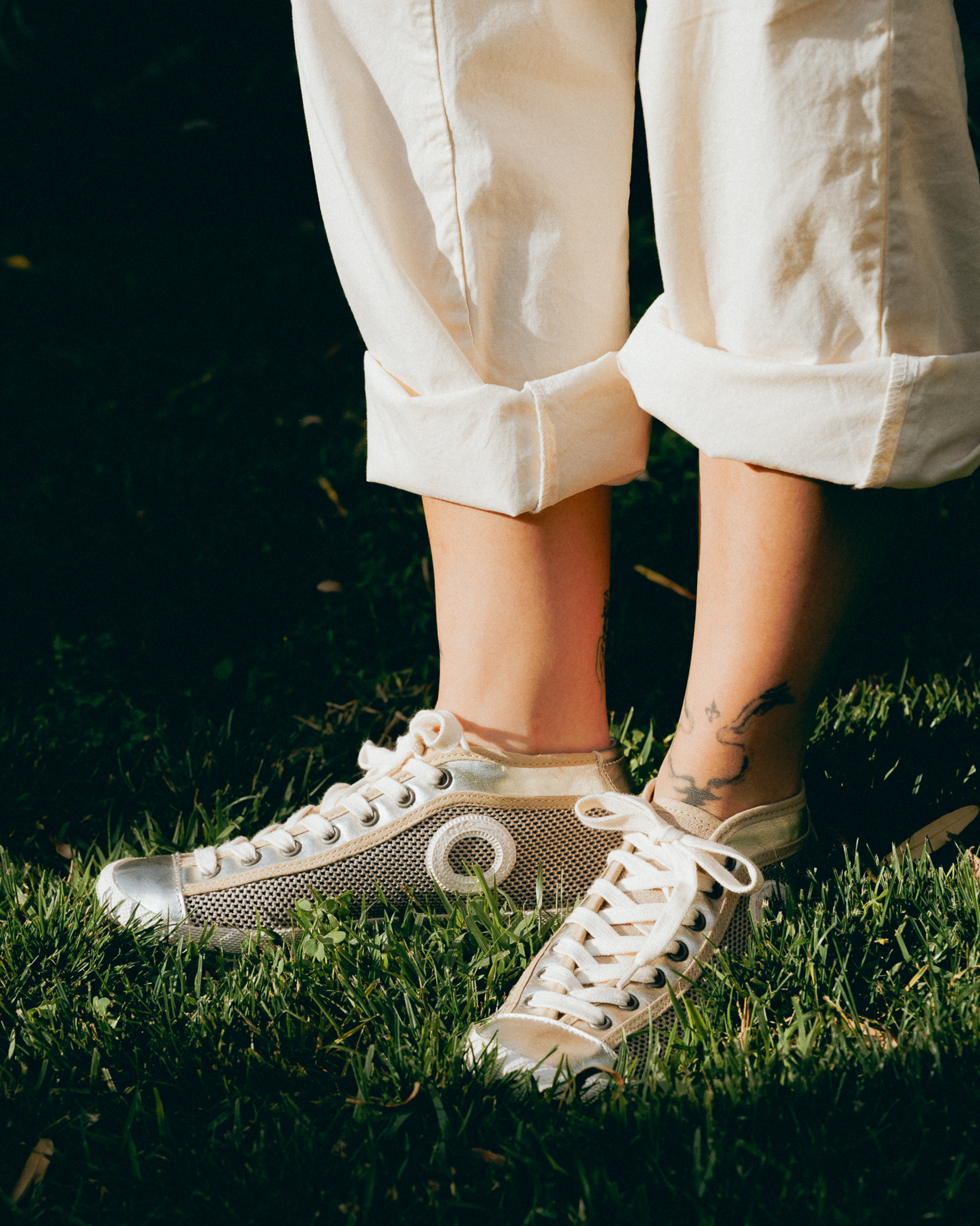 Holly H Scorpione metal-Platinum