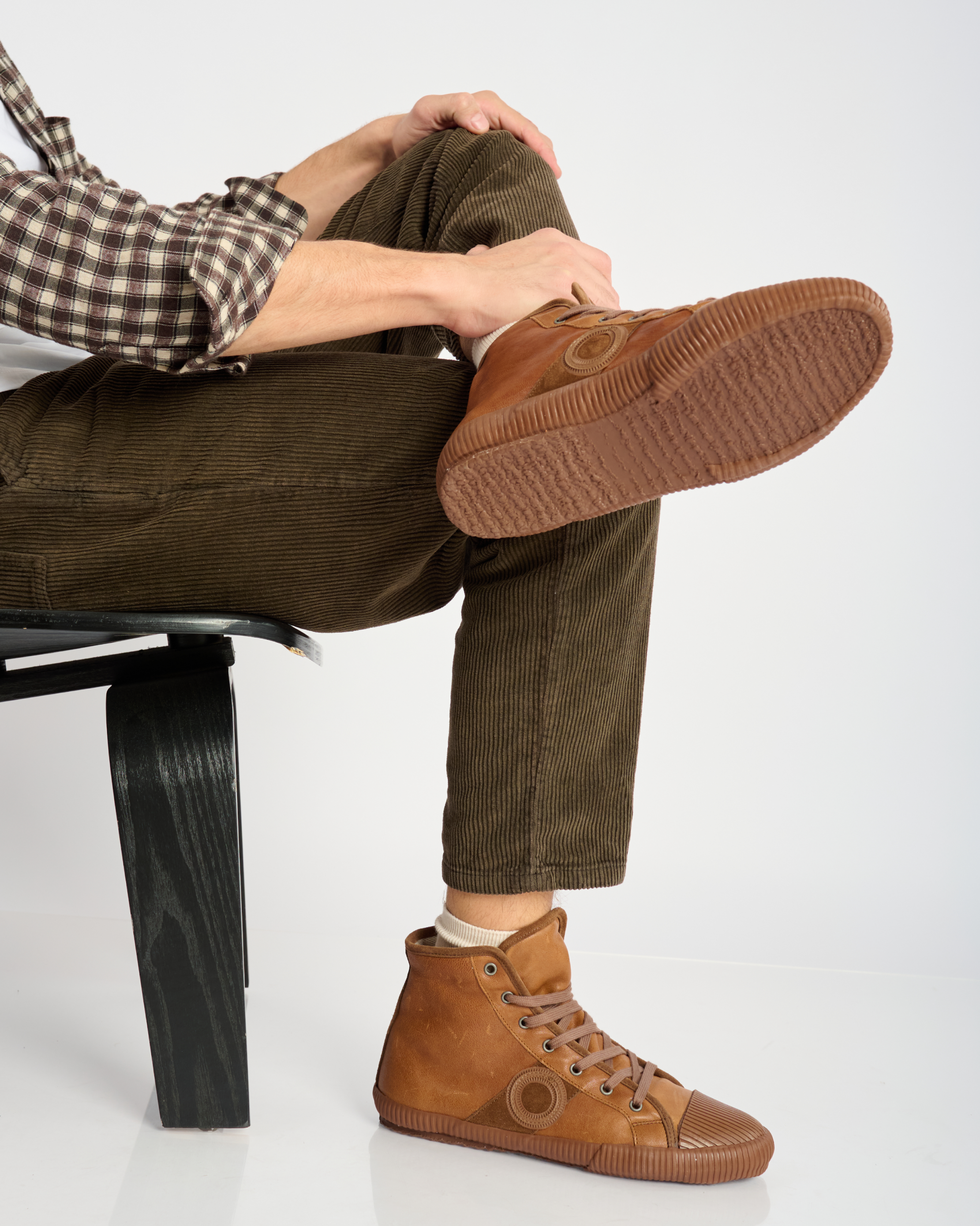 Charlie Old iron-Saddle